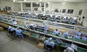 Quase 60% das mulheres ganhavam até 1.000 euros em novembro de 2025 - CGTP