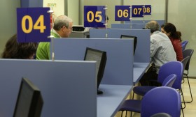 Emprego público sobe 1,8% no 3.º trimestre, mas recua em cadeia