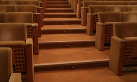 Teatro de Animação de Setúbal estreia "Manual do bom fascista" para rir "em más companhias"