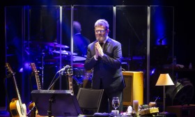 Compositor Gustavo Santaolalla celebra no Porto em setembro 25 anos do álbum "Ronroco"