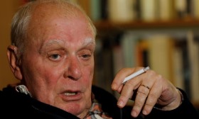 Livro inédito de poemas de António Lobo Antunes vai ser publicado em abril