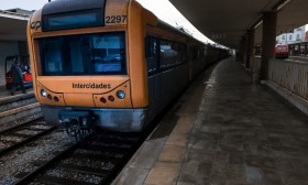 Trabalhadores dos bares dos comboios avançam com greve a partir de quinta-feira