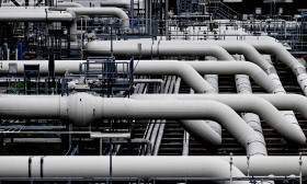 Rússia nacionaliza companhia petrolífera e deteve proprietário