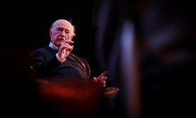 Parlamento homenageia carreira de “inconfundível qualidade” de Ruy de Carvalho