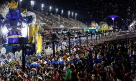 Recorde de turistas portugueses no Brasil até fevereiro impulsionados pelo carnaval