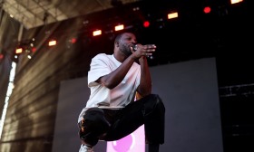 Festival Mochila leva em maio a Faro Sam the Kid e Dino d'Santiago