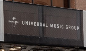 Fundo de Bill Ackman lança oferta de 55.700 ME para comprar Universal Music