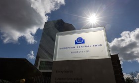 Cenário severo do BCE vê preço do petróleo atingir pico de 145 dólares/barril