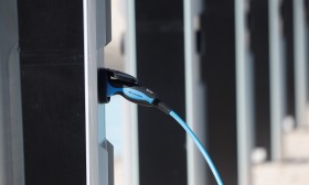 Carregamentos de automóveis elétricos sobem 48% até agosto