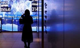 Bolsa de Tóquio abre em terreno ligeiramente positivo com Nikkei a ganhar 0,05%