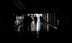 “Apagão”, “flotilha” e “tarefeiro” entre finalistas da Palavra do Ano 2025