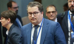 Governo avalia decisão de inconstitucionalidade de norma do imposto adicional sobre banca