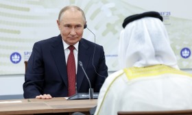 Putin diz que Rússia não deve “em circunstância alguma” entrar em recessão