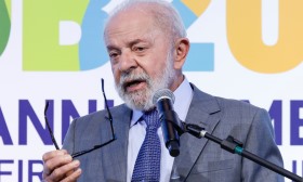 Lula assegura que se Trump fizesse no Brasil o que fez no 06 de janeiro seria preso
