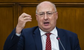 Ministro da Agricultura quer apoios a excedentes no Douro prontos até setembro