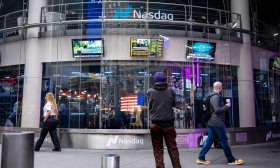 Bolsa de Nova Iorque começa a ganhar na última sessão da semana