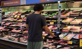 Inflação nos EUA mantém-se nos 2,4% em fevereiro