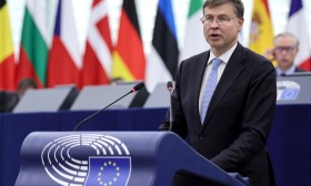 Bruxelas vai acautelar “ventos contrários consideráveis” nas estimativas do PIB