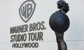 Perto de 1.500 figuras de Hollywood pedem bloqueio de fusão entre Paramount e WBD