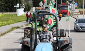 Tratores marcham até Aveiro em alerta para riscos de “machadada final” na agricultura