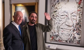 "Foi a ideia mais louca que tive", diz Marcelo sobre retrato oficial feito por Vhils