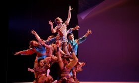 "Uma Pina Colagem" com música de A Garota Não estreia-se no Teatro Nacional S. João