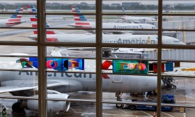 American Airlines suspende rotas durante o verão devido ao aumento dos combustíveis