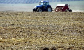 Governo reduz em 10 cêntimos gasóleo para agricultura e pesca