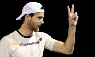 Taça Davis: João Sousa vence e soma segundo ponto para Portugal