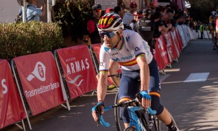 Alejandro Valverde e Enric Mas vão liderar Movistar na Volta a França