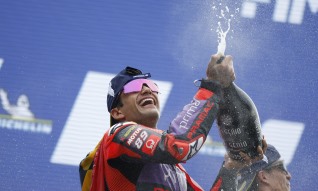 Jorge Martín repete triunfo na corrida sprint e impõe-se no GP França de MotoGP