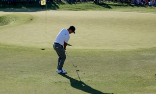 Schauffele e Morikawa partilham liderança do PGA Championship em golfe