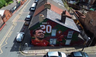 Concluído mais um mural em Liverpool a homenagear Diogo Jota