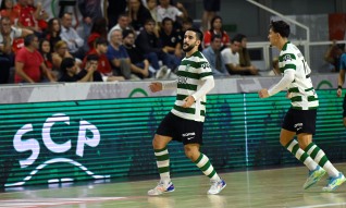 Sporting de classe vence de novo e está nos 