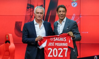 José Mourinho quer viver para o Benfica e diz estar num dos maiores do mundo