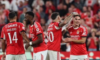 Benfica e Mourinho procuram voltar às vitórias na I Liga frente ao Gil Vicente