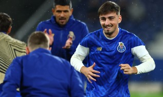 LE: Portista Martim Fernandes falha treino de preparação para o Estugarda