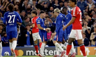 Benfica perde em casa do Chelsea e continua sem pontos na Liga dos Campeões