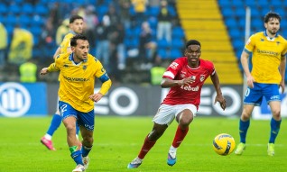 Estoril Praia ganha nos Açores e soma quinto triunfo em seis jogos