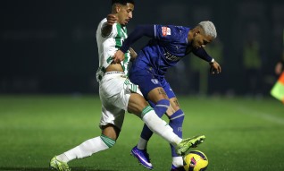 Rio Ave empata com Famalicão e volta a pontuar após seis derrotas