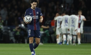 Lyon vence PSG com Afonso Moreira em evidência e é terceiro na Liga francesa
