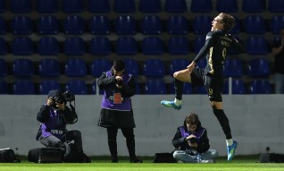 Alverca vence Arouca e sobe ao nono lugar