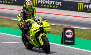 Fabio Di Giannantonio vence corrida acidentada no GP da Catalunha de MotoGP