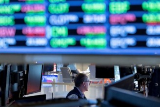 Wall Street fecha semana sem rumo mas com novo recorde do Nasdaq
