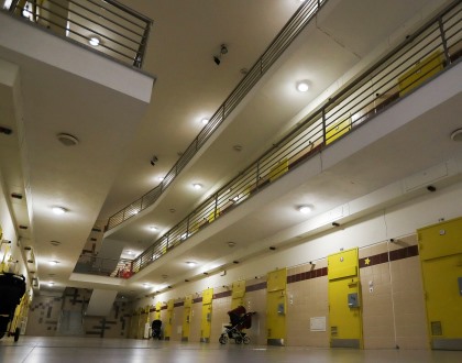 Prisões atingiram em 2025 capacidade máxima pela primeira vez em seis anos