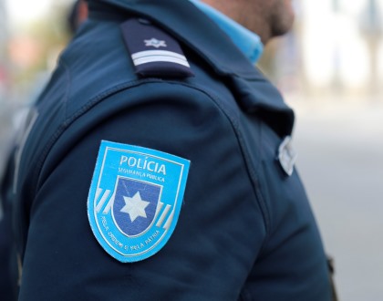 Arrumador de carros que ameaçava cidadãos com x-ato intercetado em Leiria pela PSP