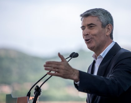 Carneiro diz que na escolha do governador do BdP deve imperar o interesse nacional