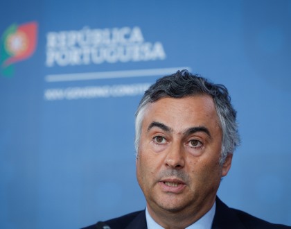 Ministro da Educação diz que tema da sexualidade surge "explicitamente" na ENEC