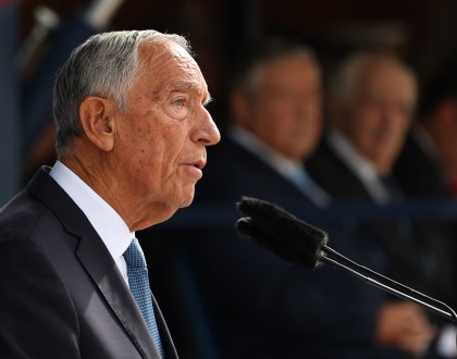 Marcelo pede "espírito de concertação social" para "máximo consenso" sobre lei laboral