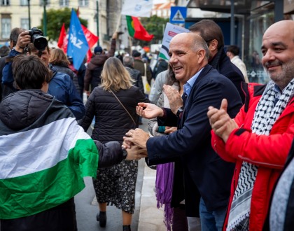 Raimundo diz que IL e Chega têm “dívida de gratidão” para com PS